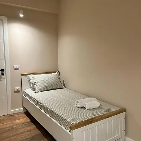 Apartment Center Lovely