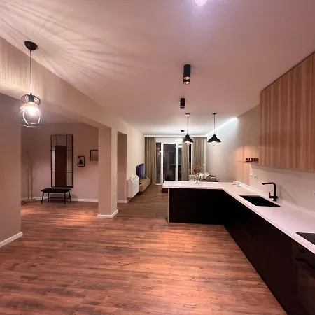 Apartment Center Lovely Apartament Shkoder